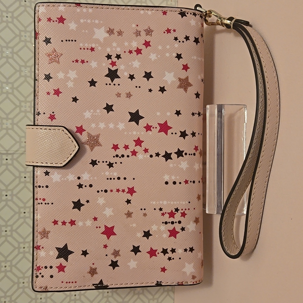 Kate Spade Pink Star-Patterned Wristlet EUC - Picture 6 of 11